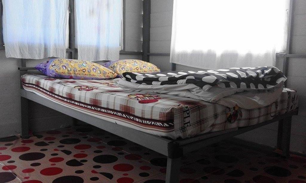 Отель Baan Pai Likit Экстерьер фото